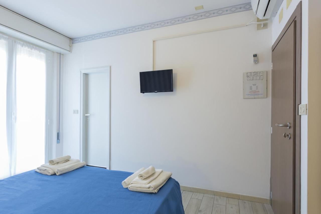 Hotel Maris Stella Riccione Buitenkant foto